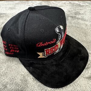 VTG STARTER Detroit Red Wings WINNING TRADITION Big Logo Suede Strapback Rare